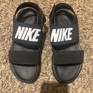 Nike tanjun sandals